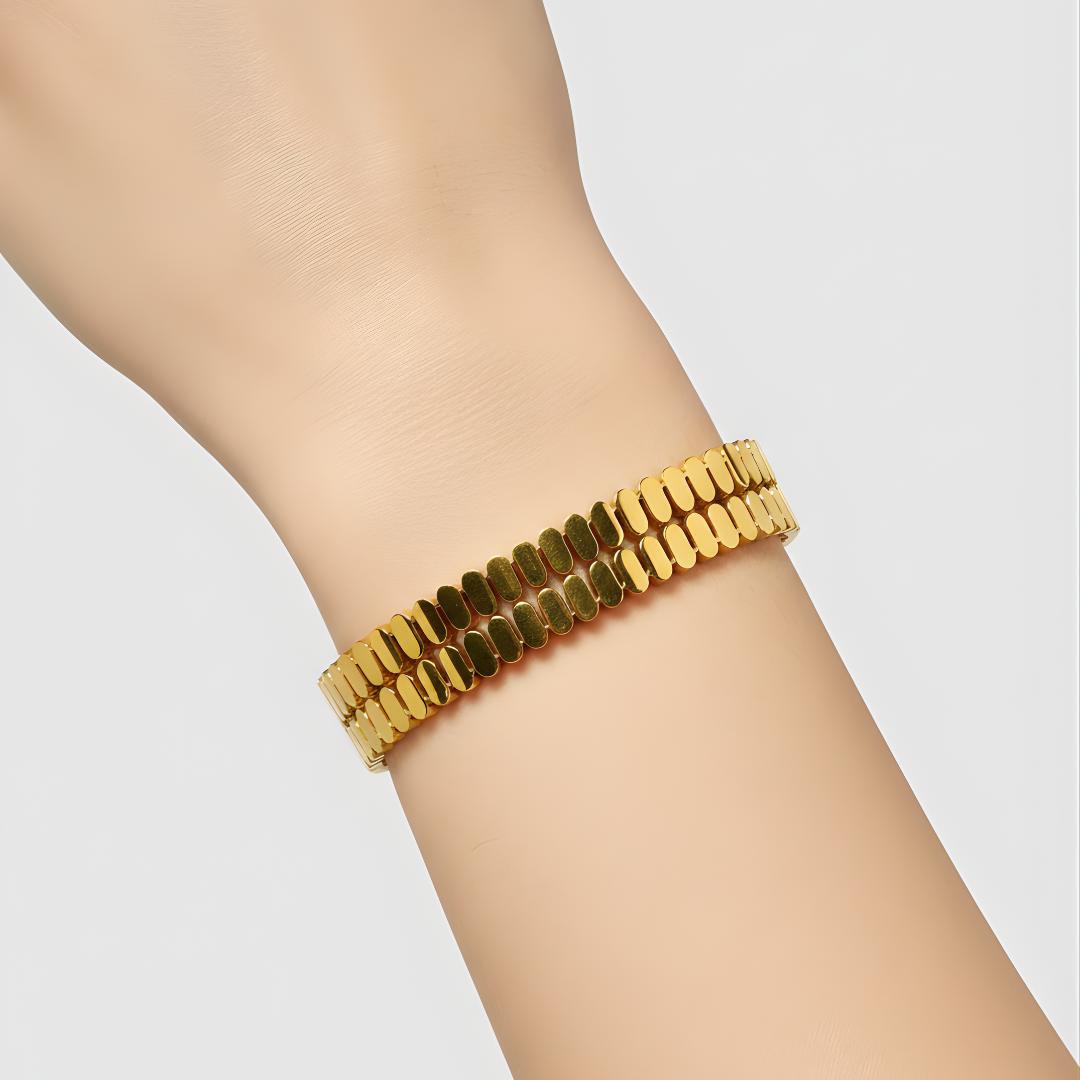 Minimalist Gold Link Handcuff