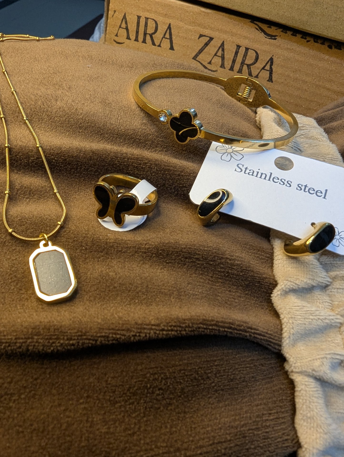 Eid Exclusive Gift Boxes💛🌙