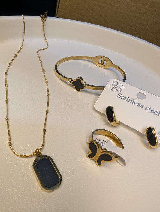 Eid Exclusive Gift Boxes💛🌙