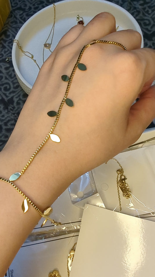 Leaf Hand Chain